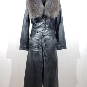 Genuine Black Leather Coat w/fur Collar